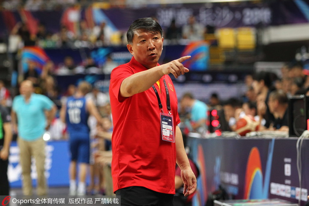 Kaiyun官网关于浙江队训练开放日，今夜队长鼓劲引欢呼，足总杯在即，赛程密集仍需轮换的信息