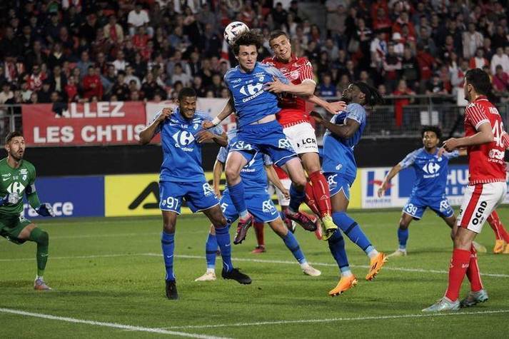 开云体育注册登录包含赛后法国杯焦点战，曼城完成体检，球迷炸锅，心理建设被强调的词条